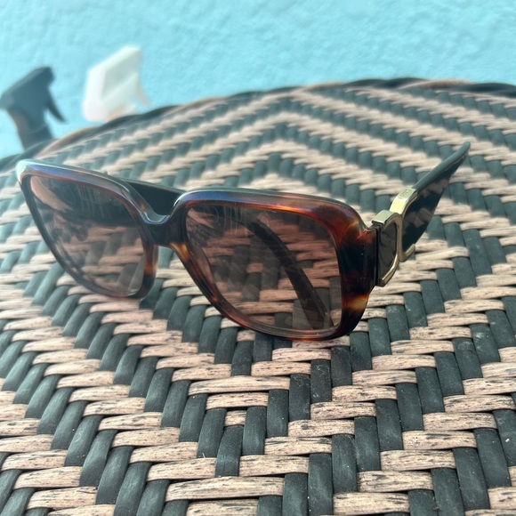 Chloe Sunglasses - Picture 3 of 7